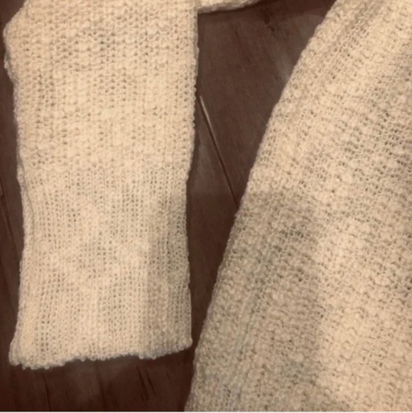 Cozy Women's Off-Shoulder Cream Sweater - Picture 10 of 11